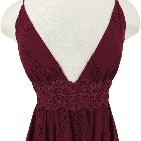 Gianni Bini Pants Romper Burgundy Lace Sleeveless Deep V Neck One Piece Jumpsuit - Picture 2 of 9